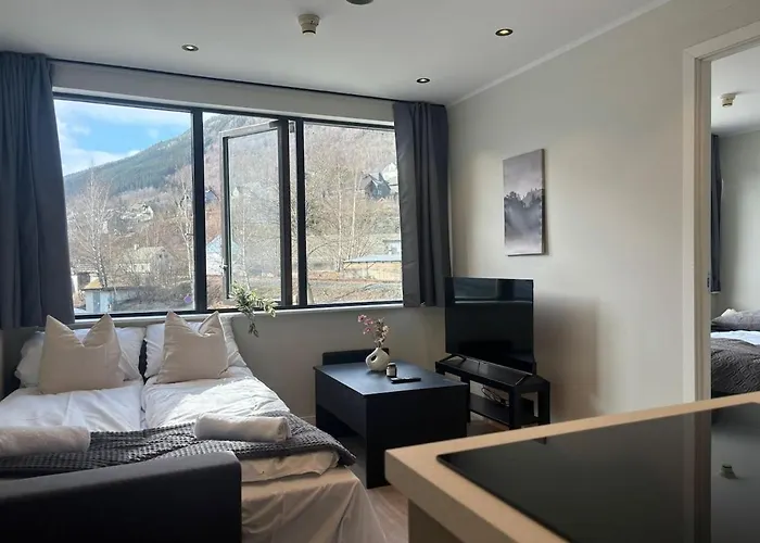 Affordable Luxury - Vibe - Heart Of Apartment *